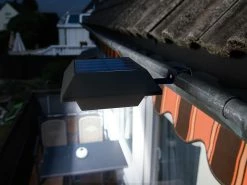Lunartec Dachrinnen LED:2er-Set Solar-LED-Dachrinnenleuchten Mit PIR-Sensor, 160 Lm, Schwarz -Haushalt Verkäufe nx5563 5
