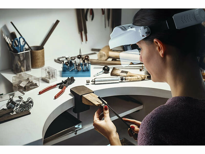 AGT Lupe:Akku-Stirnlupe Mit 1-/1,5-/2-/2,5-/3,5-facher Vergrößerung & LED-Licht 6 AGT Lupe:Akku-Stirnlupe Mit 1-/1,5-/2-/2,5-/3,5-facher Vergrößerung & LED-Licht – Bild 6